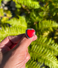 Load image into Gallery viewer, Small Heart Rings