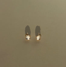 Load image into Gallery viewer, Sparkling White Sapphire Earrings