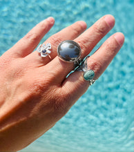 Load image into Gallery viewer, Cacao Leaf Wrap Around Ring with Hematite Stone